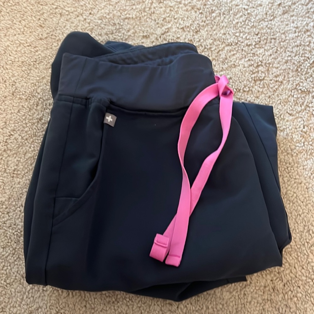 Night Sky Zamora high waisted jogger scrub pants size M